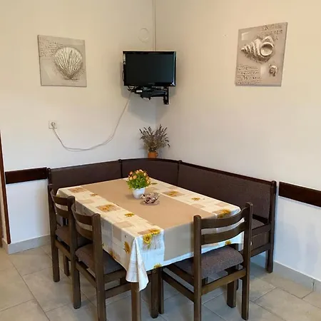 Mare Krk Apartman